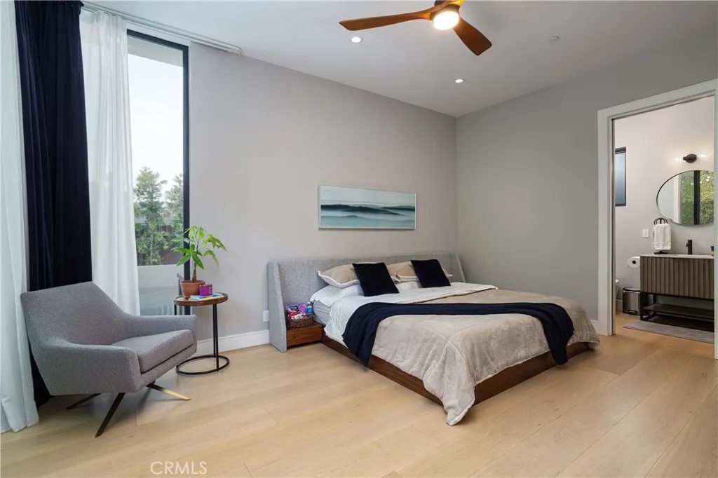 1756 Voorhees Avenue, Manhattan Beach, California 90266 home-pic-24